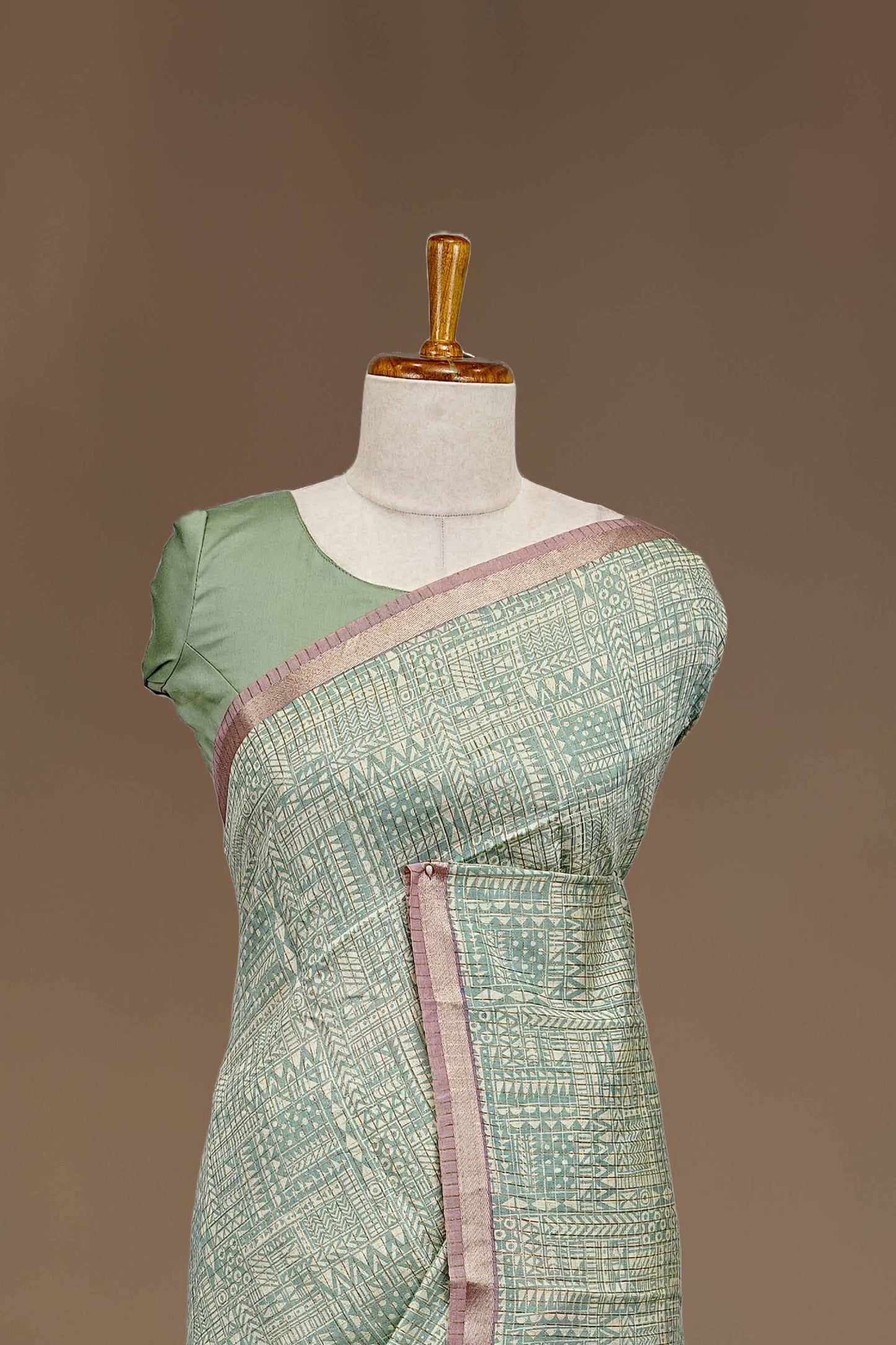  Smooth textured fabric saree