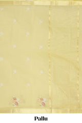 Green floral design chirala cotton saree with self zari border and matching pallu