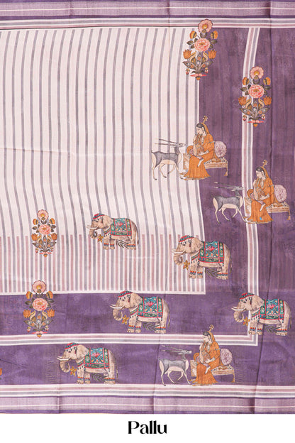  Traditional motif accents 