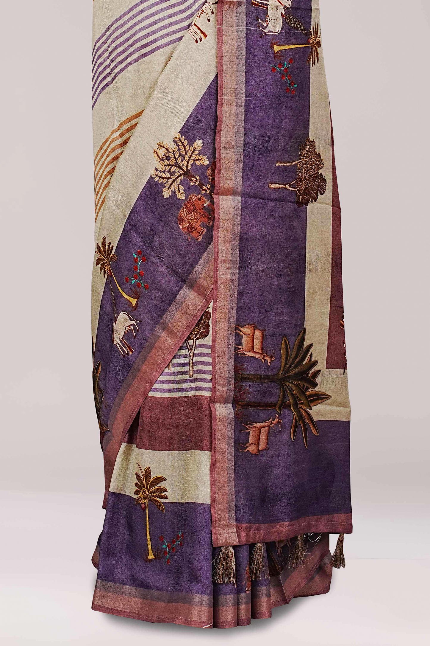 Tree printed design saree