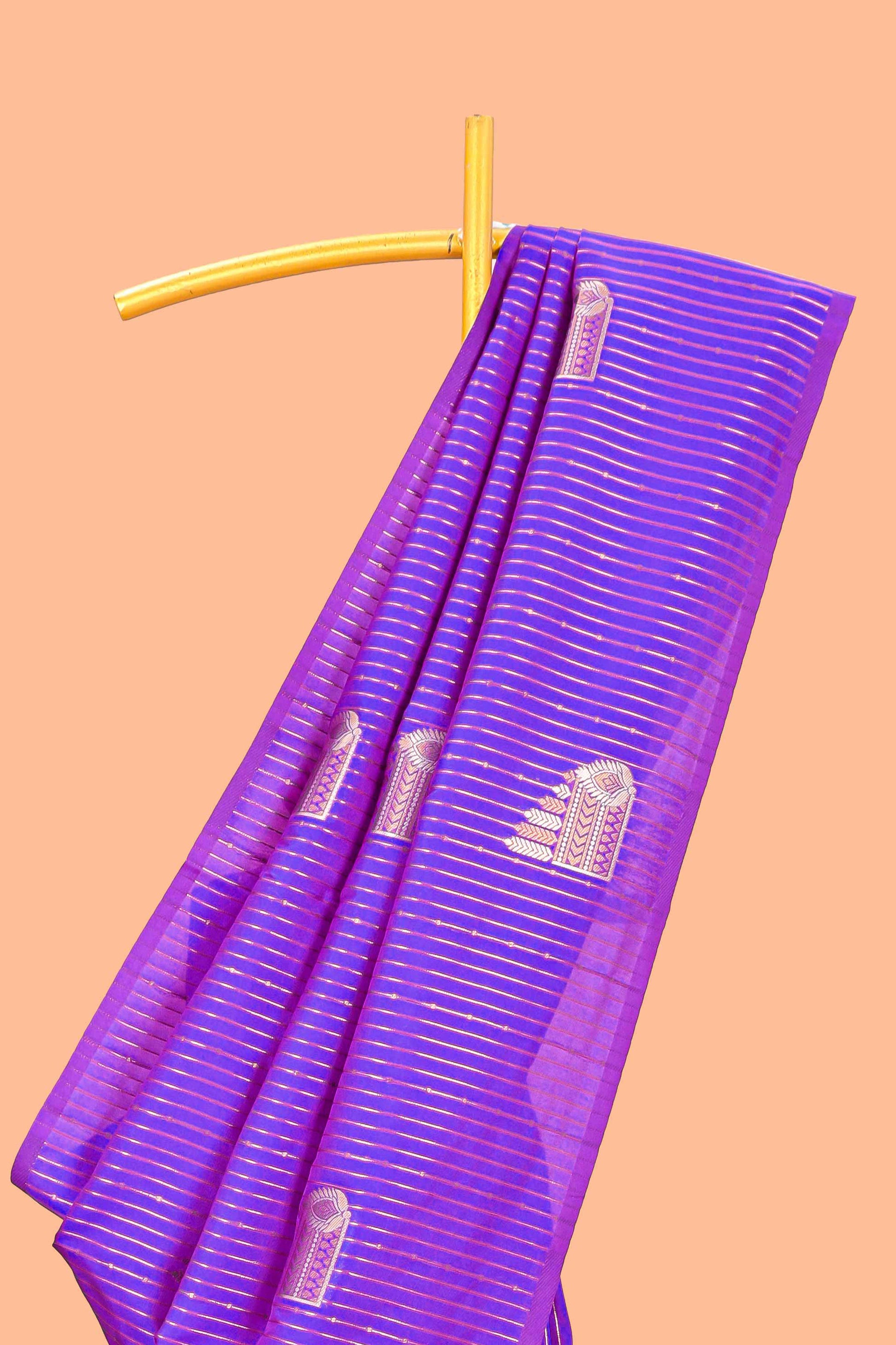  Vaira oosi zari pattern saree
