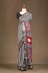 Vertical stripe detailing