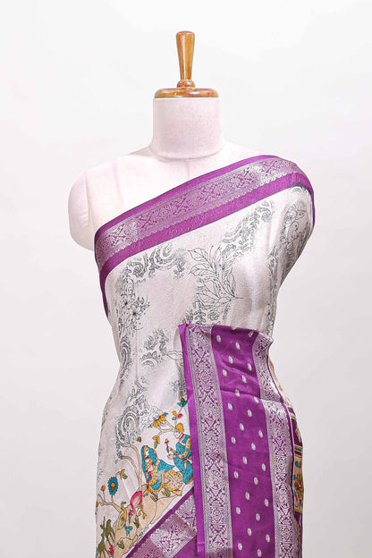Violet metallic edge detailing