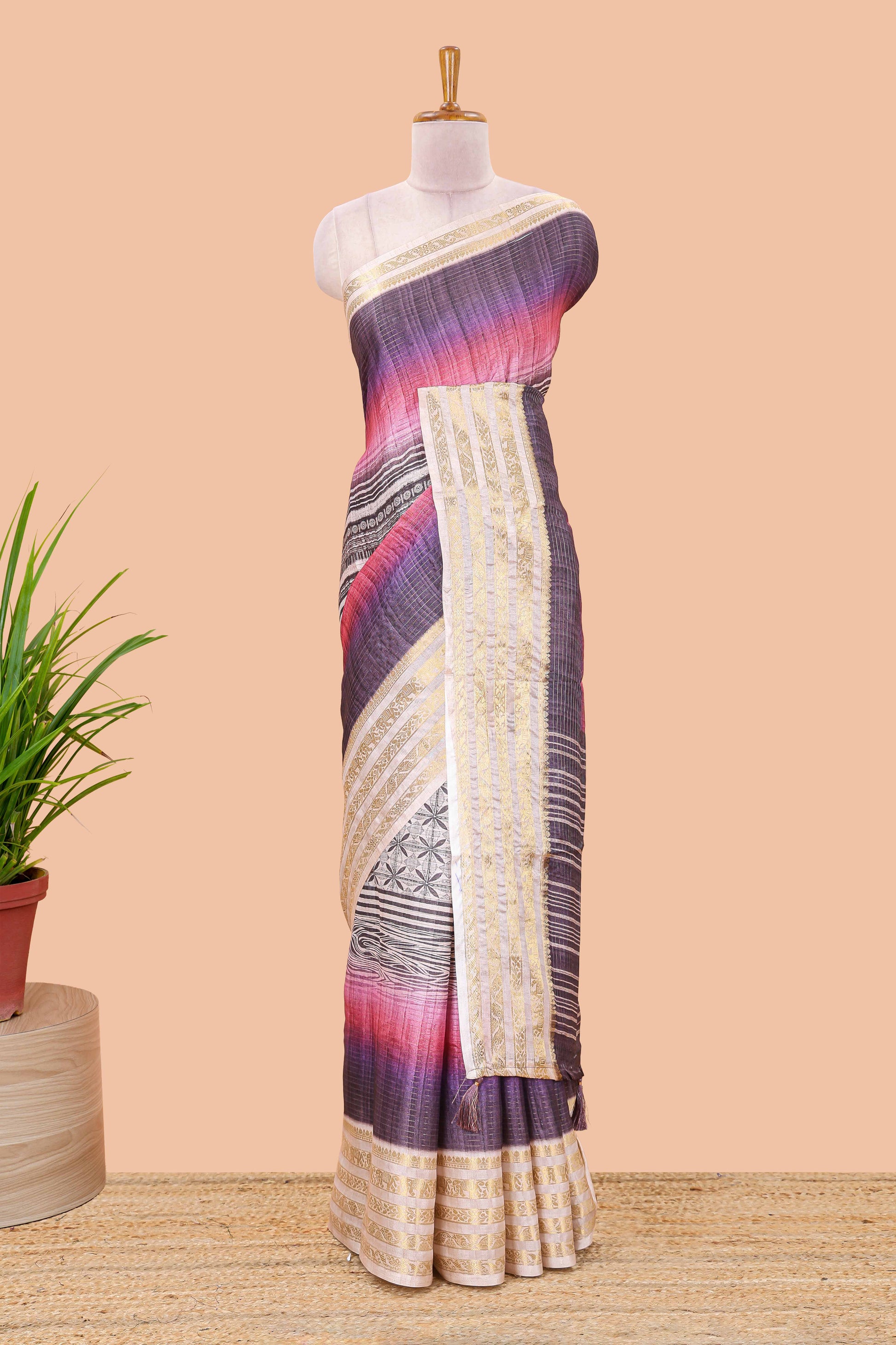 Woven zari border
