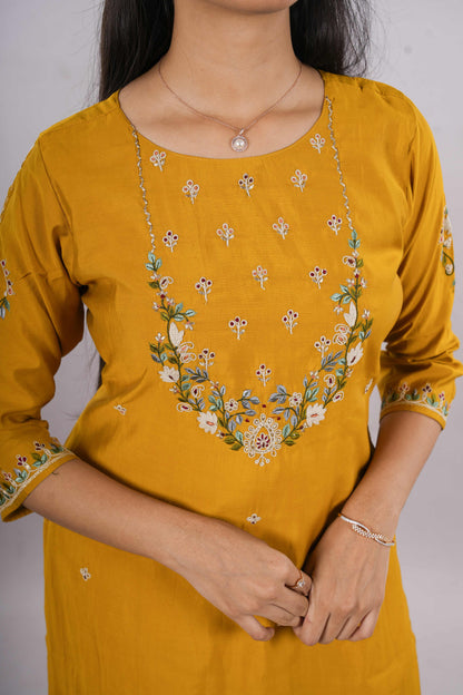 Yellow festive printed suit