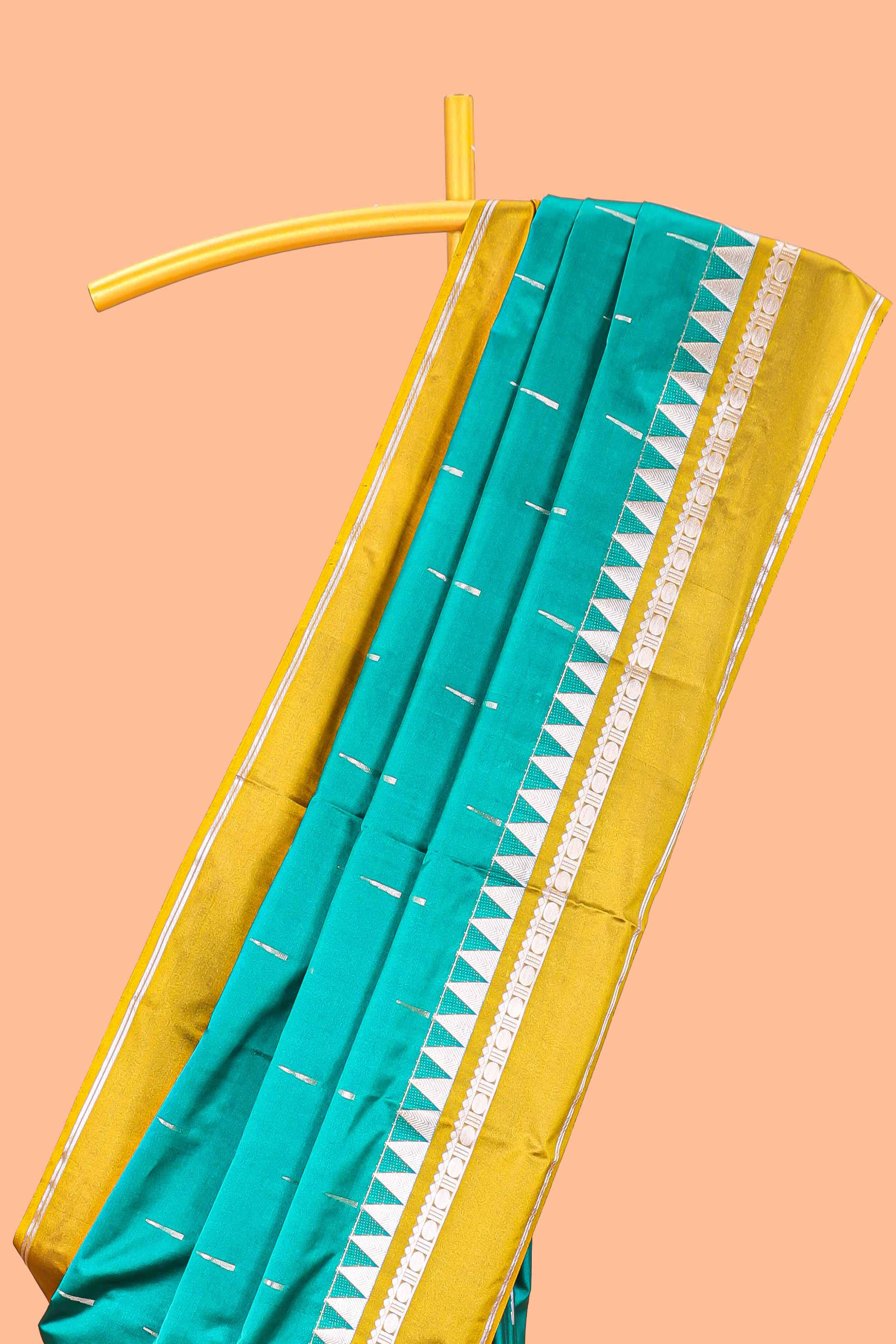 Zari butta saree