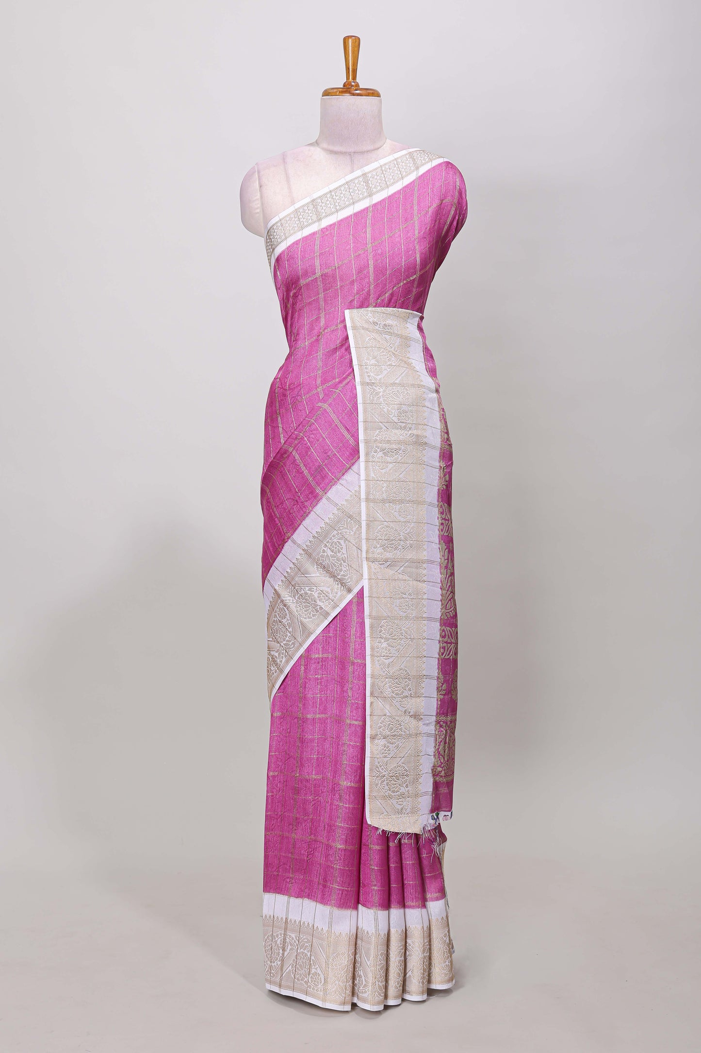 Zari gold check pattern
