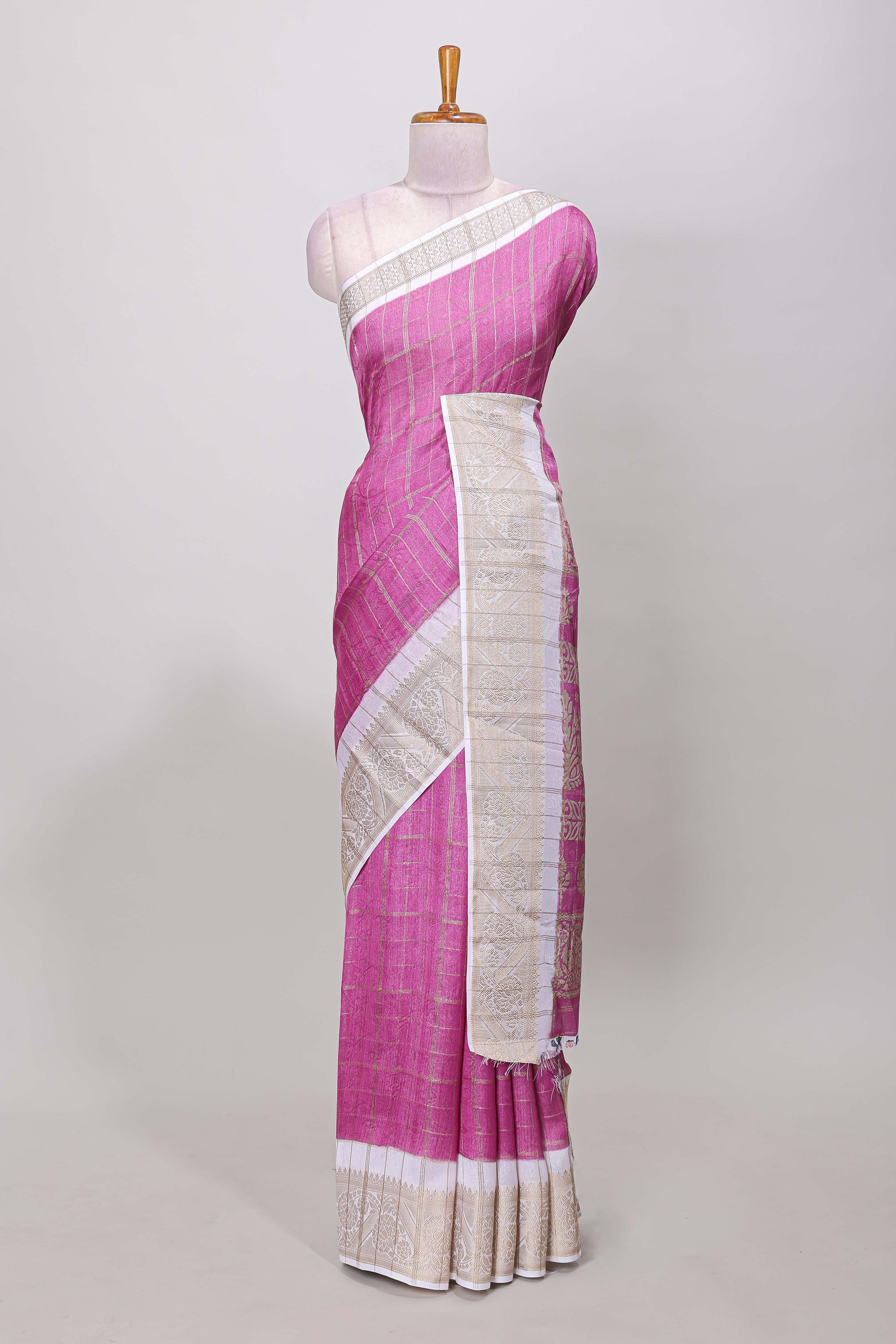 Zari gold check pattern
