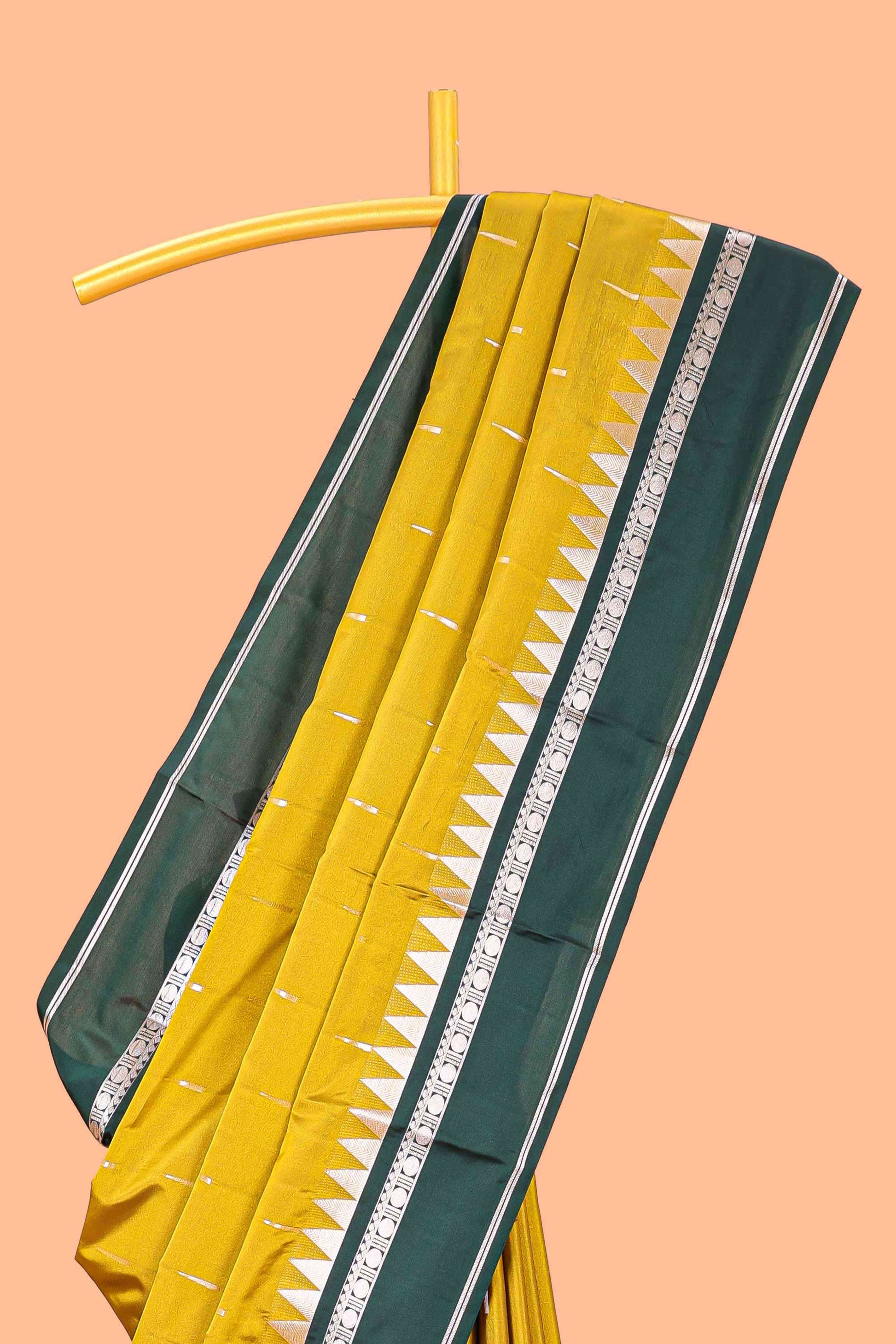 Zari motif pattern