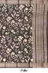 black and white saree pallu