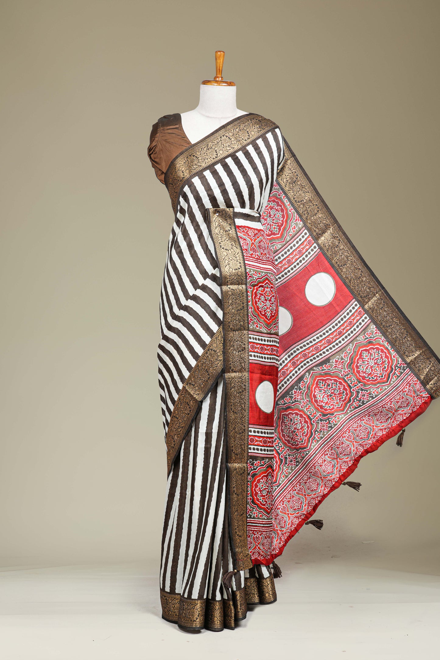 brown dola silk saree
