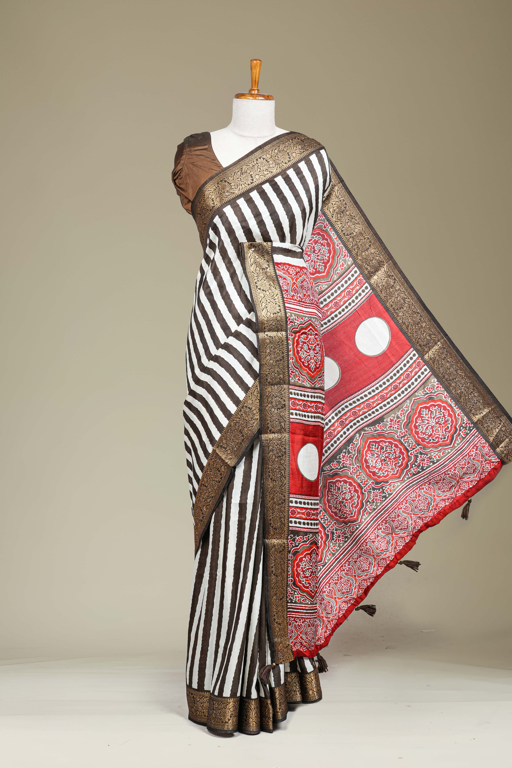 brown dola silk saree