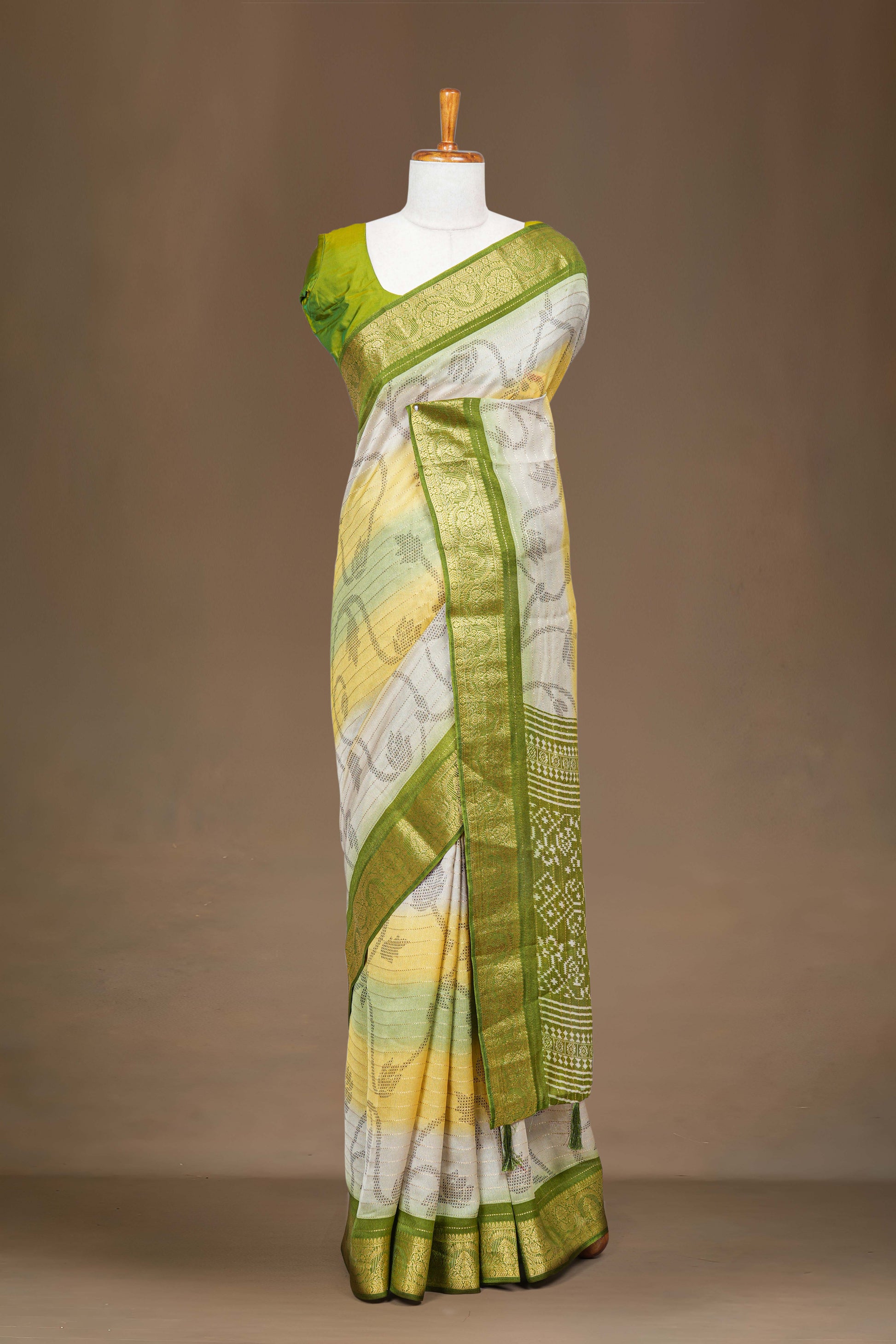  green floral motifs