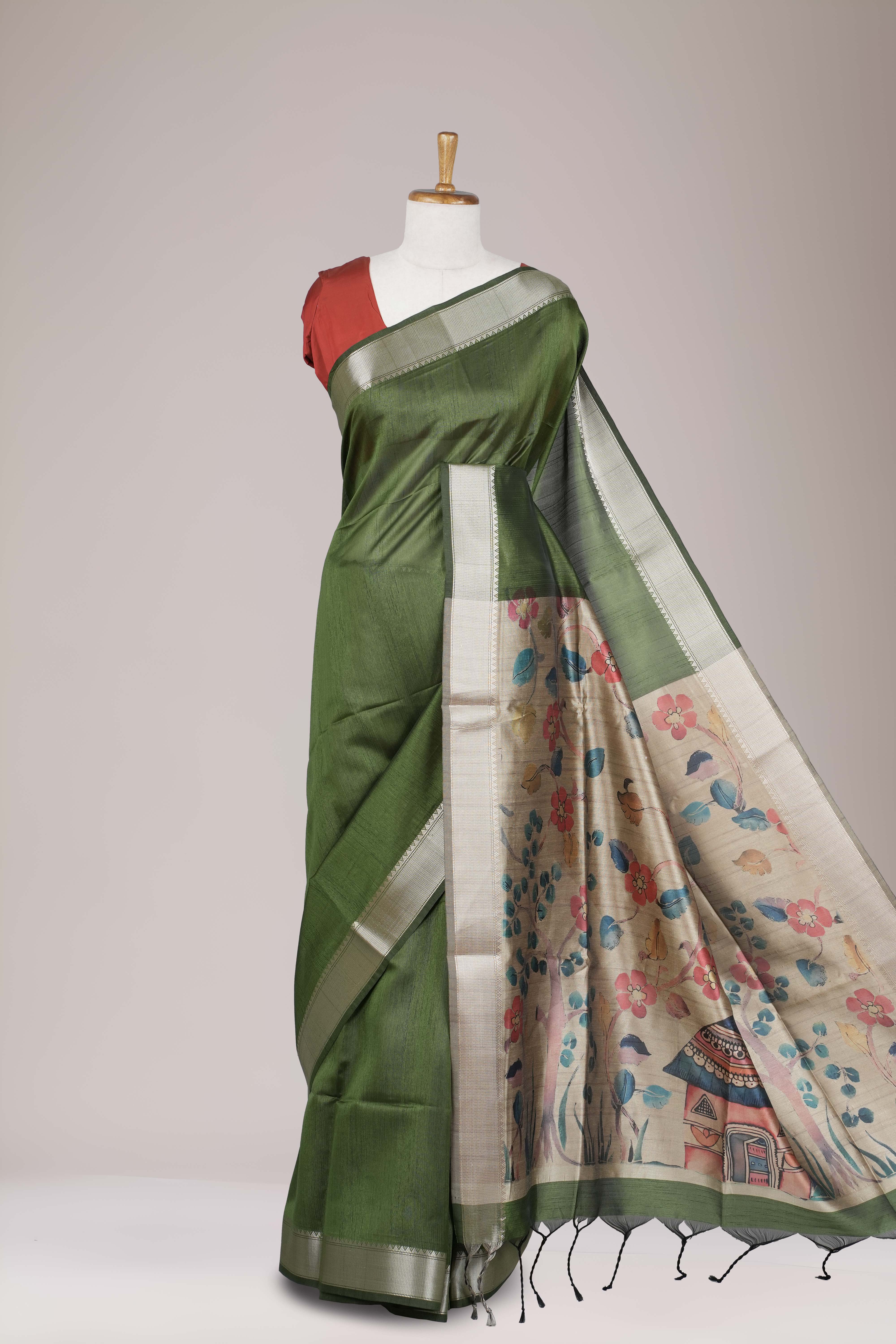 green saree with floral print