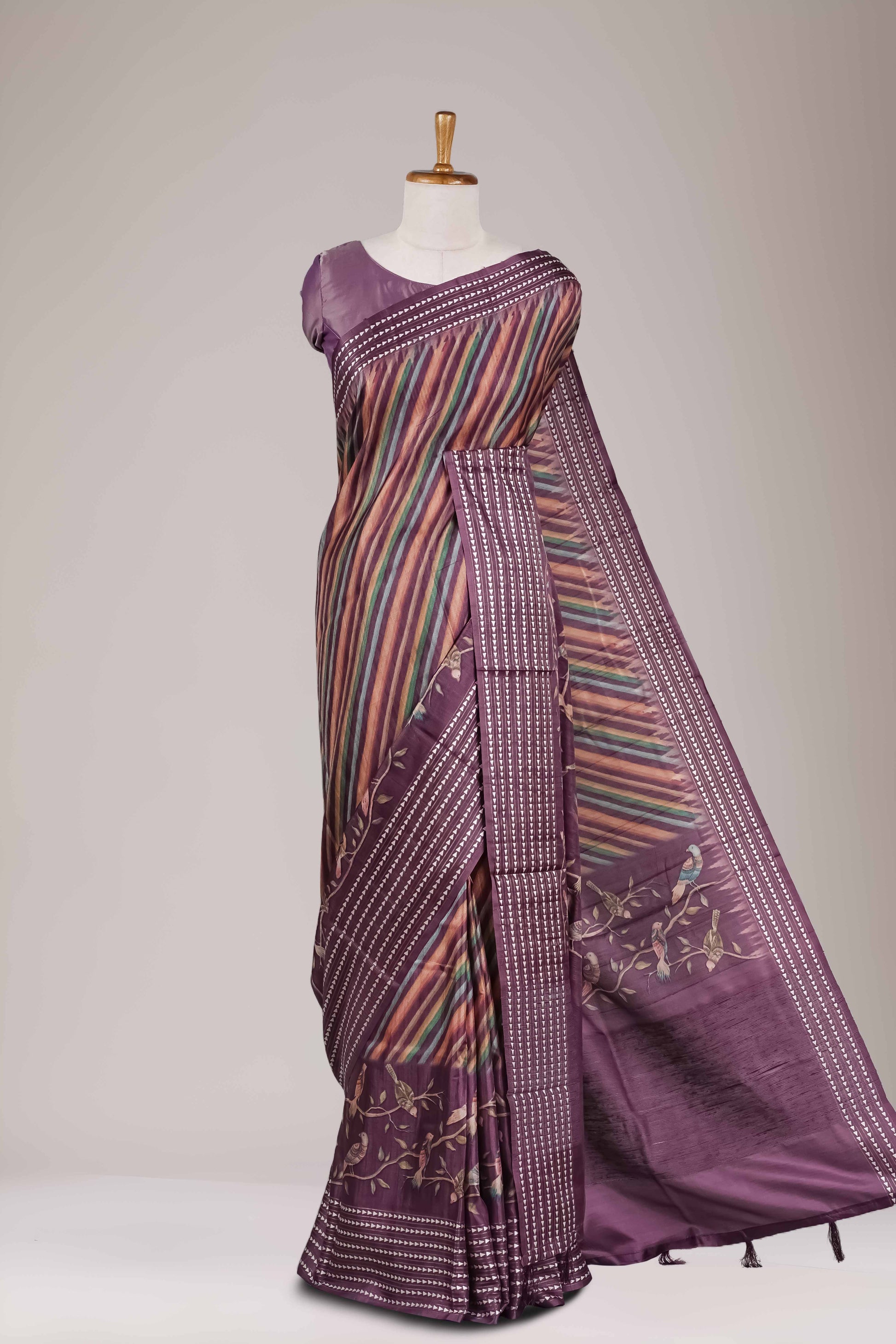 lavender saree with zari border