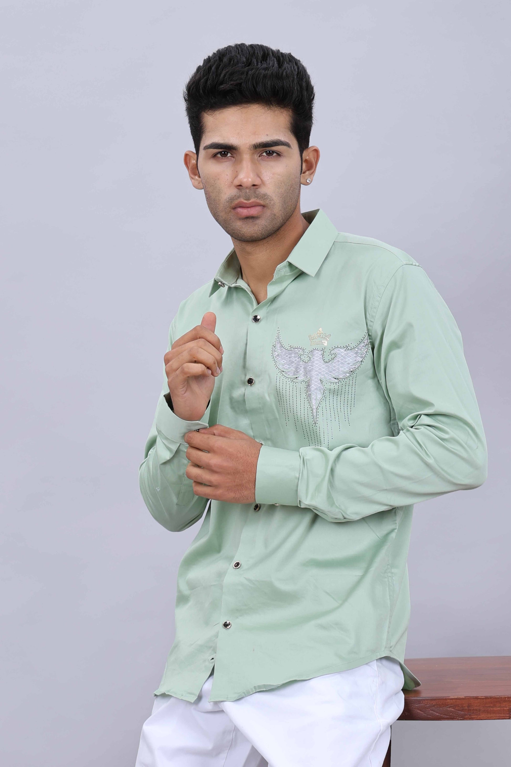 slim fit shirt